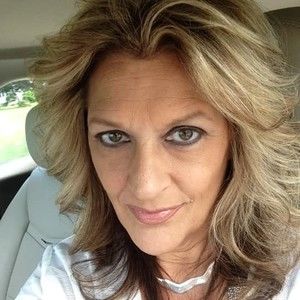 Meet your Posher, Marie